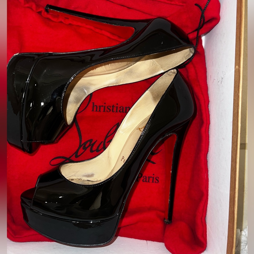 Christian Louboutin, lady, peep in black